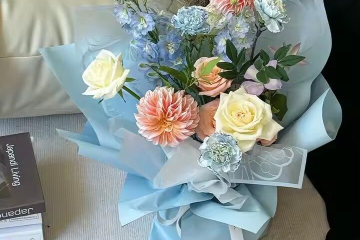 Printed floral wrapping paper in sheets and rolls