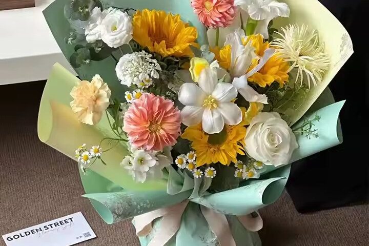 Luxury waterproof flower wrapping paper in rolls and sheets