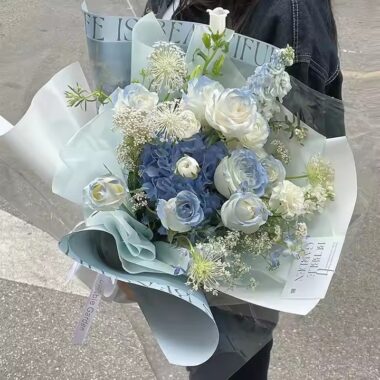 Luxury waterproof flower wrapping paper in rolls and sheets