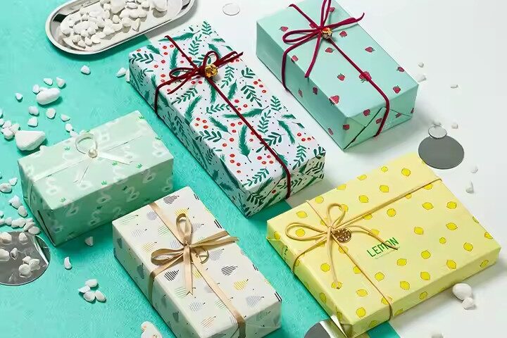 Fashion Design Gift Wrapping Paper – Custom Printed & Wholesale (8) Personalized stylish custom printed gift wrapping paper