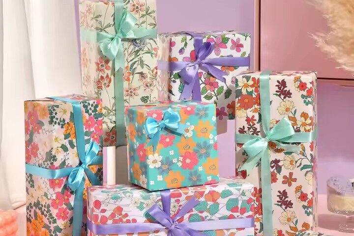 Hot-Selling Luxury Wrapping Paper with Custom Print Options (1) Custom luxury gift wrapping paper with elegant finishes