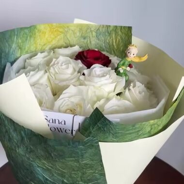Hand-crumpled flower wrapping paper for bouquet lining