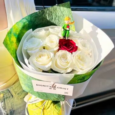 Hand-crumpled flower wrapping paper for bouquet lining