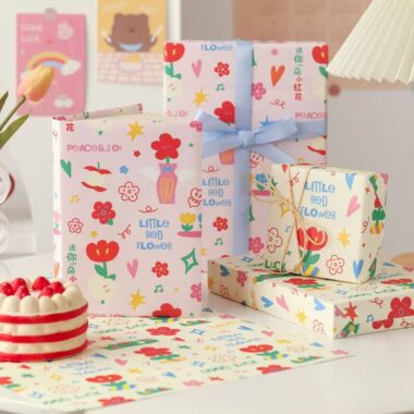 Cute cartoon doodle birthday creative wrapping paper