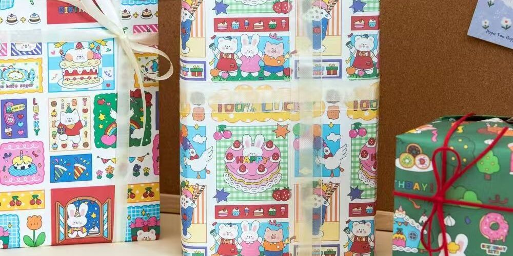 Cute graduation cartoon gift wrapping paper for students