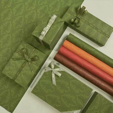 Thick premium holiday and birthday decorative wrapping paper