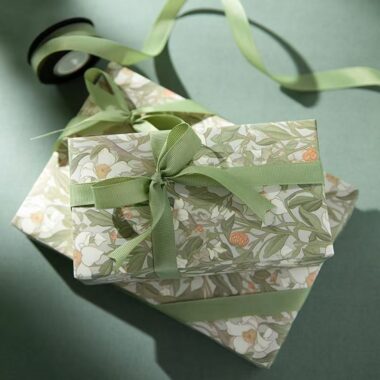 Elegant spring floral luxury wrapping paper for gifts