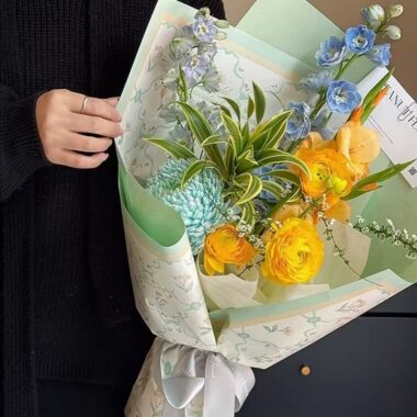 Spring hand-drawn printed kraft flower wrapping paper sheets