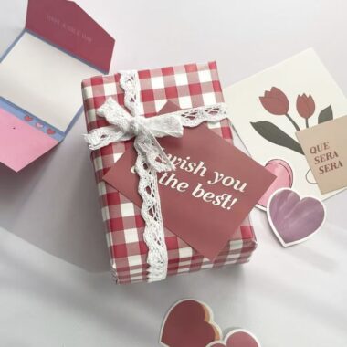 Waterproof thick plaid gift wrapping paper for packaging