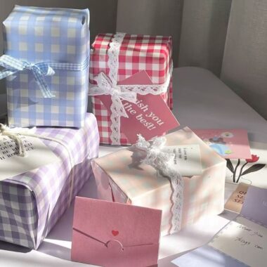 Waterproof thick plaid gift wrapping paper for packaging