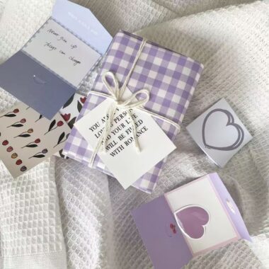 Waterproof thick plaid gift wrapping paper for packaging