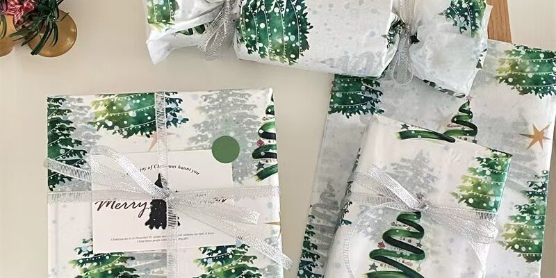 Green Christmas tree atmosphere holiday gift wrapping paper