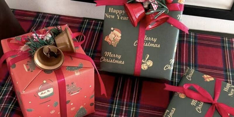 Large luxury kraft Christmas wrapping paper for gifts