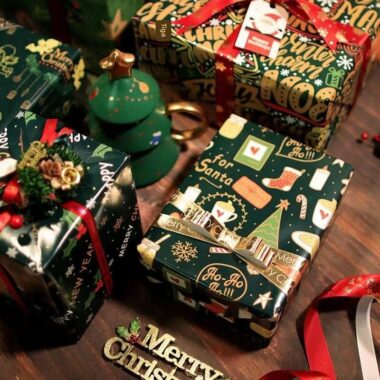 Metallic black white gold Christmas wrapping paper for gifts