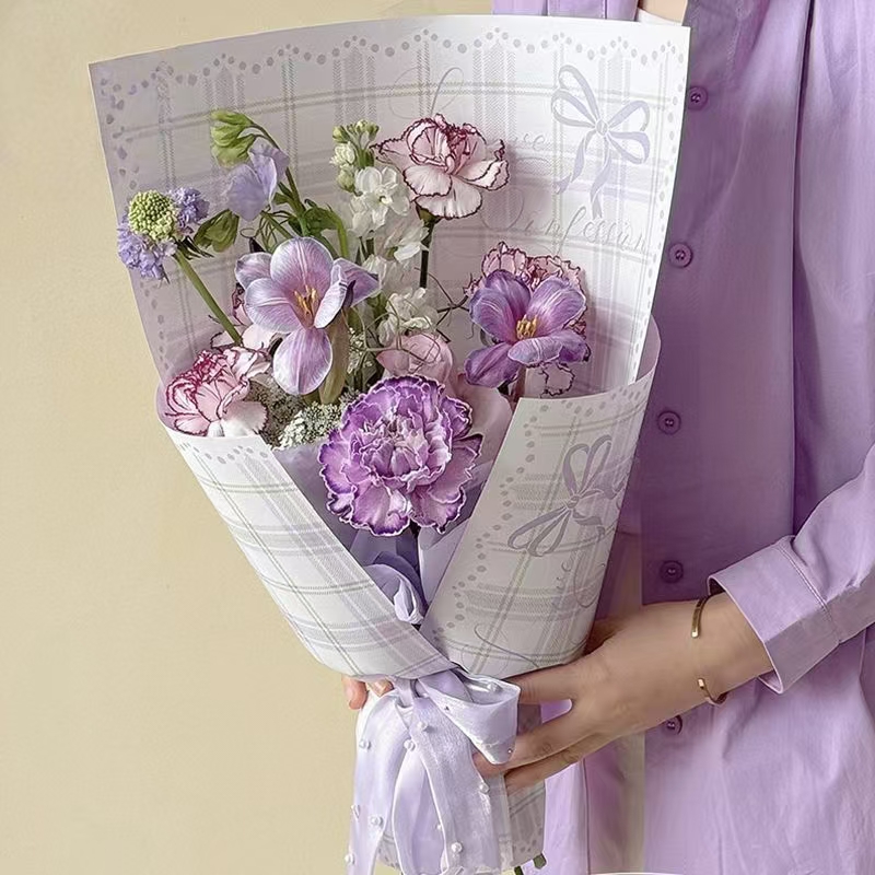 Minimalist checkered thick flower wrapping paper sheets