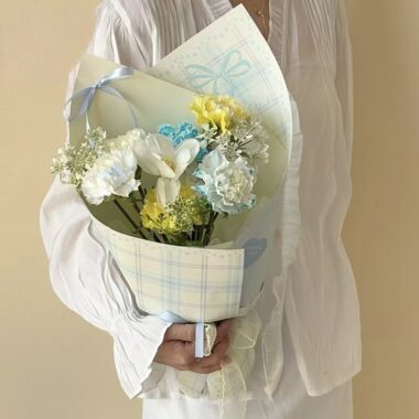 Minimalist checkered thick flower wrapping paper sheets