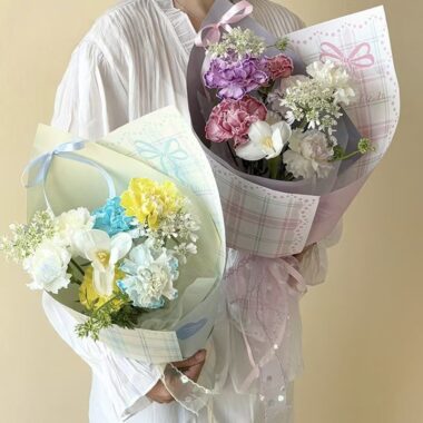 Minimalist checkered thick flower wrapping paper sheets