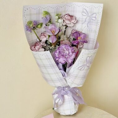 Minimalist checkered thick flower wrapping paper sheets