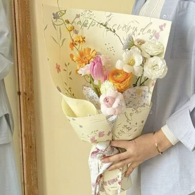 Thick floral printed Mother’s Day flower wrapping paper