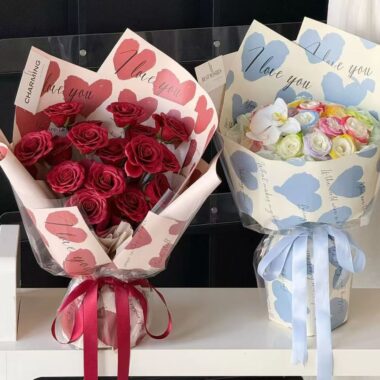 Romantic heart Valentine’s Day flower wrapping paper sheets