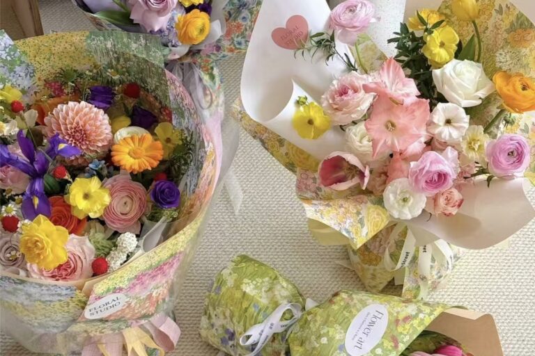 Spring pastoral thick oil-painting flower wrapping paper