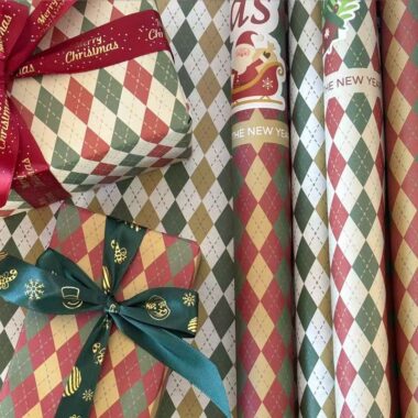 Thick kraft plaid Christmas wrapping paper for gifting