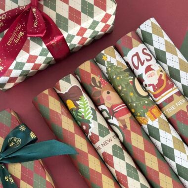 Thick kraft plaid Christmas wrapping paper for gifting