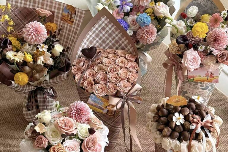 Vintage autumn kraft atmosphere flower wrapping paper