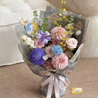 Vintage autumn kraft atmosphere flower wrapping paper