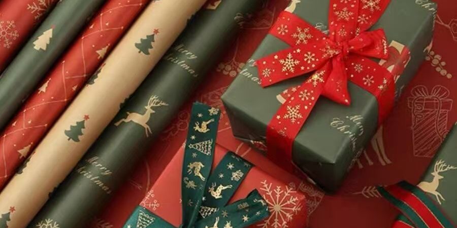 Vintage oversized retro Christmas wrapping paper sheets