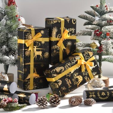 Black gold foil minimalist Christmas wrapping paper for gifts