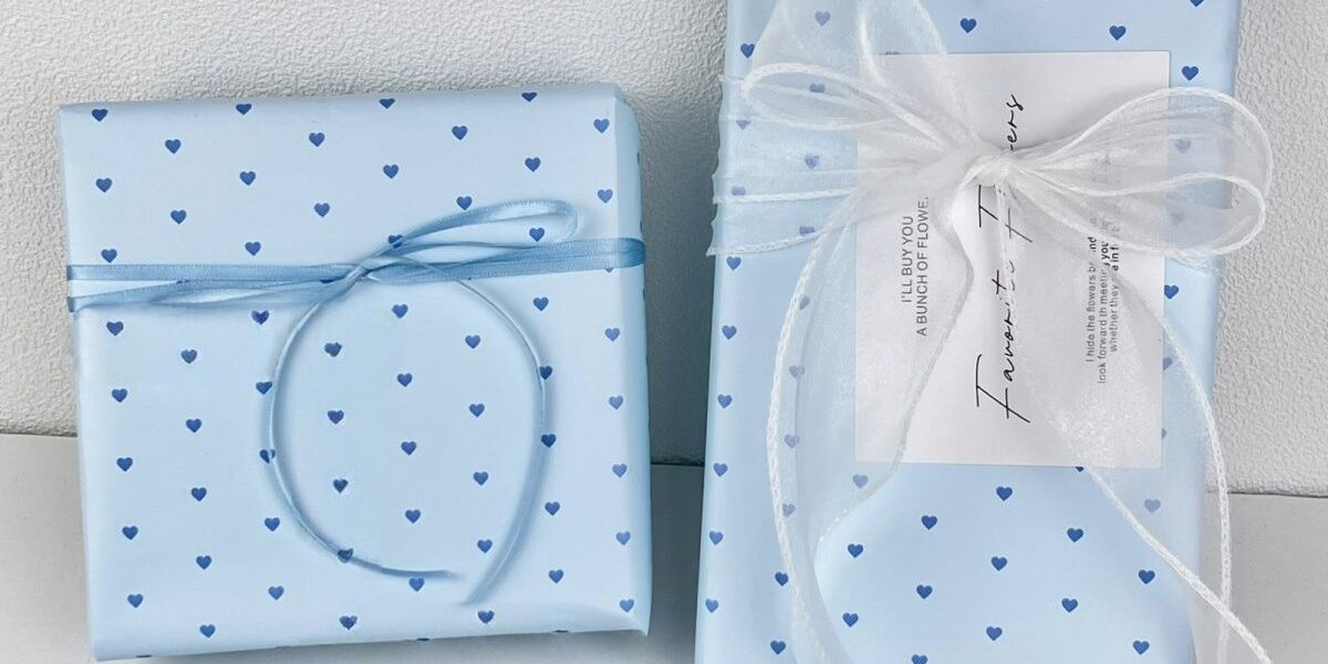 Healing blue heart festival decorative gift wrapping paper