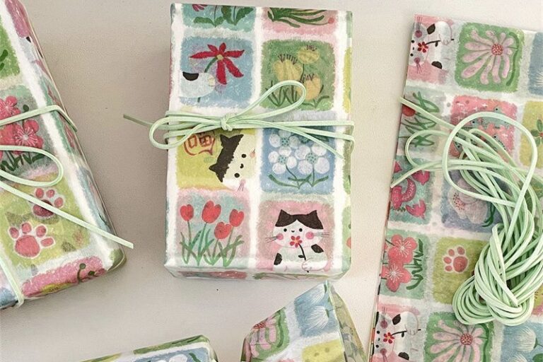 Cat grid creative gift wrapping paper aesthetic style