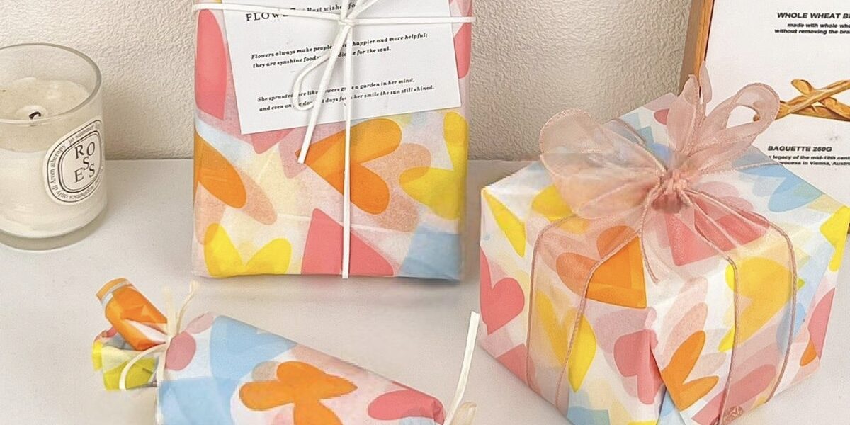 Colorful heart print festival decorative gift wrapping paper