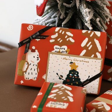 Cute little bear Christmas wrapping paper for holiday gifts