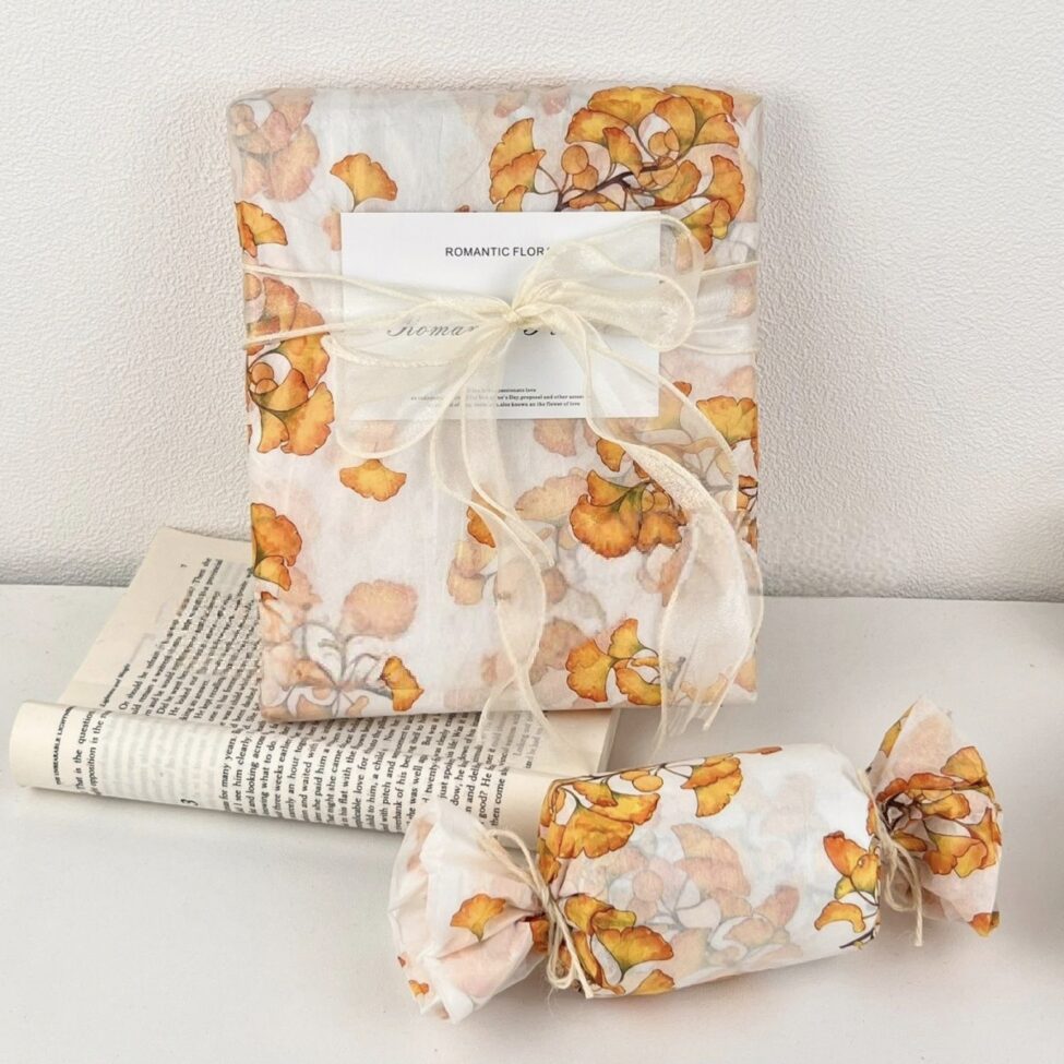 Ginkgo leaf decorative festival gift wrapping paper