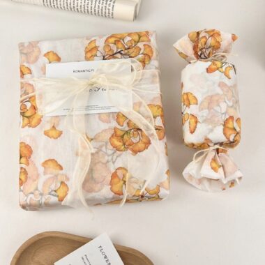 Ginkgo leaf decorative festival gift wrapping paper