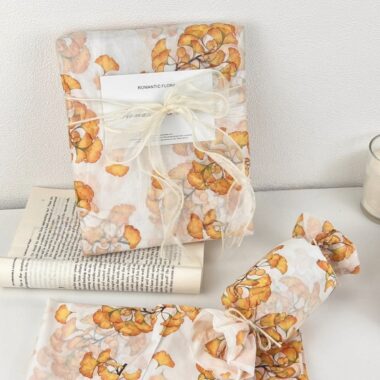 Ginkgo leaf decorative festival gift wrapping paper