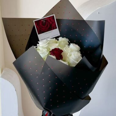 Gold foil heart waterproof flower wrapping paper for bouquets