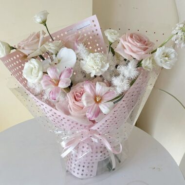 Gold foil heart waterproof flower wrapping paper for bouquets