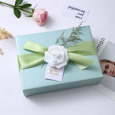 Minimalist iridescent solid color luxury gift wrapping paper