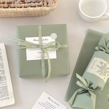 Korean minimalist green gift wrapping paper premium style