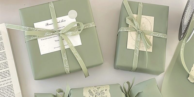 Korean minimalist green gift wrapping paper premium style