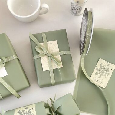 Korean minimalist green gift wrapping paper premium style