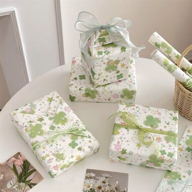 Lucky clover decorative gift wrapping paper high aesthetic
