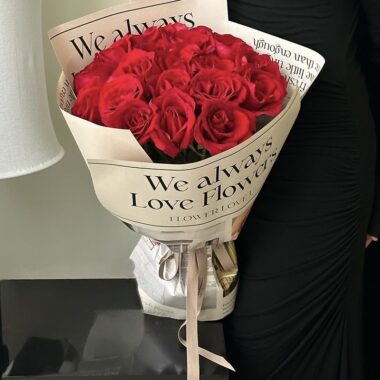 Maillard style English newspaper flower wrapping paper