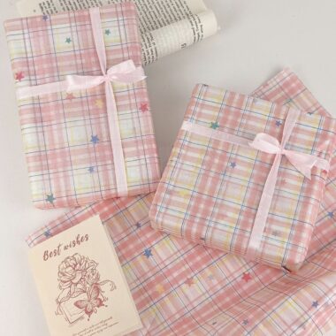 Pink plaid star Korean style gift wrapping paper