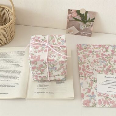 Spring tulip thick kraft gift wrapping paper cute design